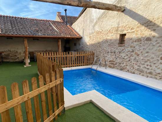 Piscina casa rural Segovia